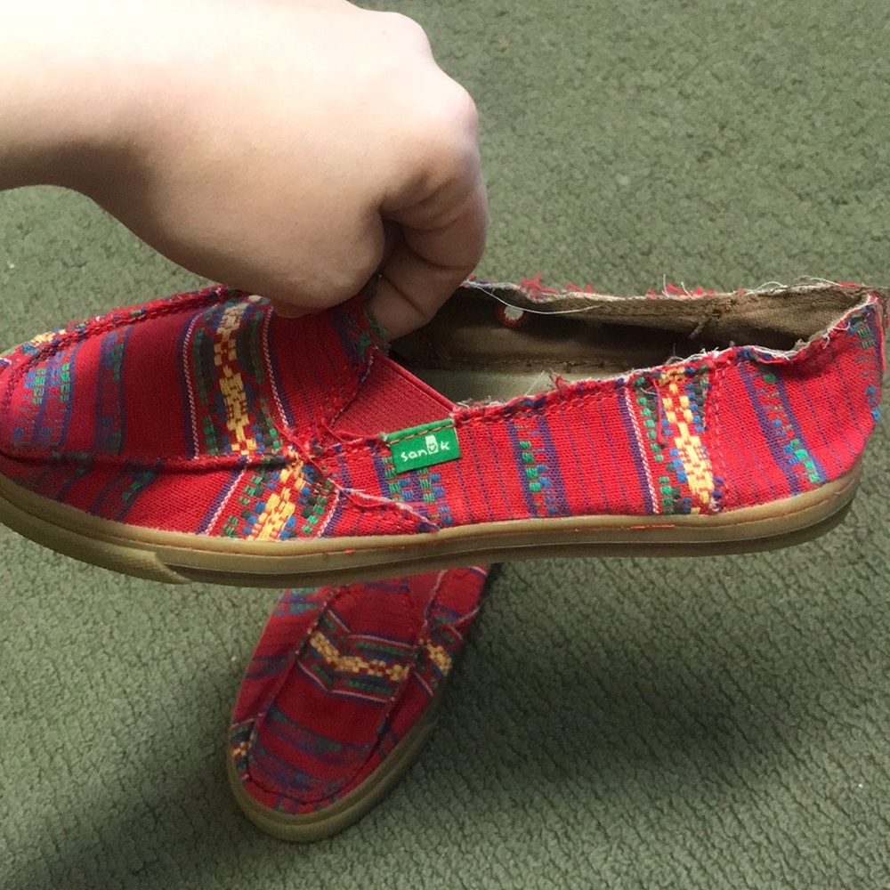 Hardly Worn Patterned Sanuks!